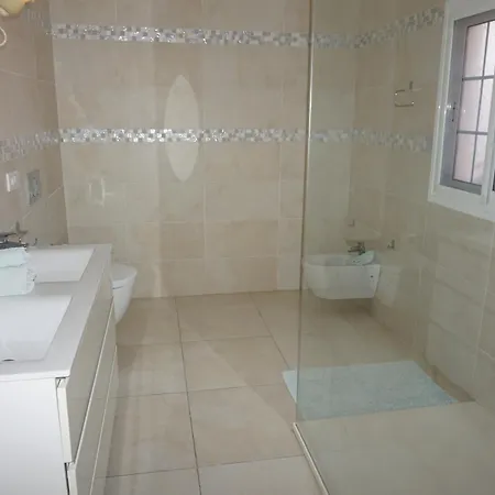 Chloe San Miguel de Abona