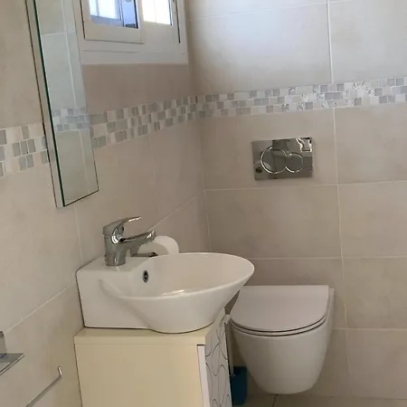 Chloe San Miguel de Abona